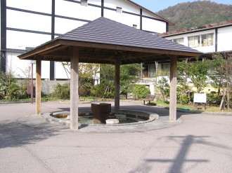 雲仙足湯広場
