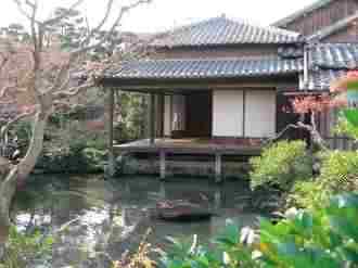 湧水庭園 四明荘