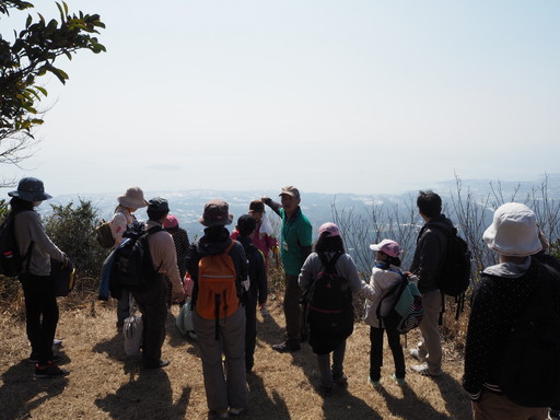 高岩山頂にて